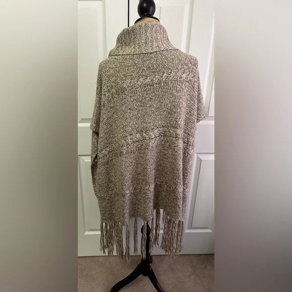 Hinge Textured Knit Women's Sweater in Brown - Picture 4 of 6